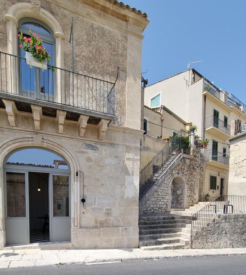 Super Giu Apartment Ragusa Luaran gambar