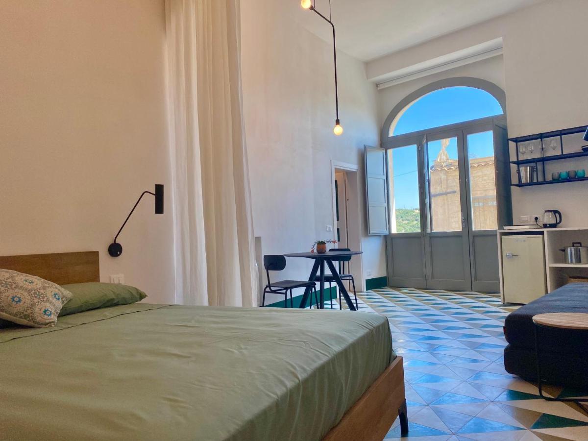 Super Giu Apartment Ragusa Luaran gambar