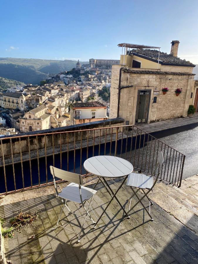Super Giu Apartment Ragusa Luaran gambar