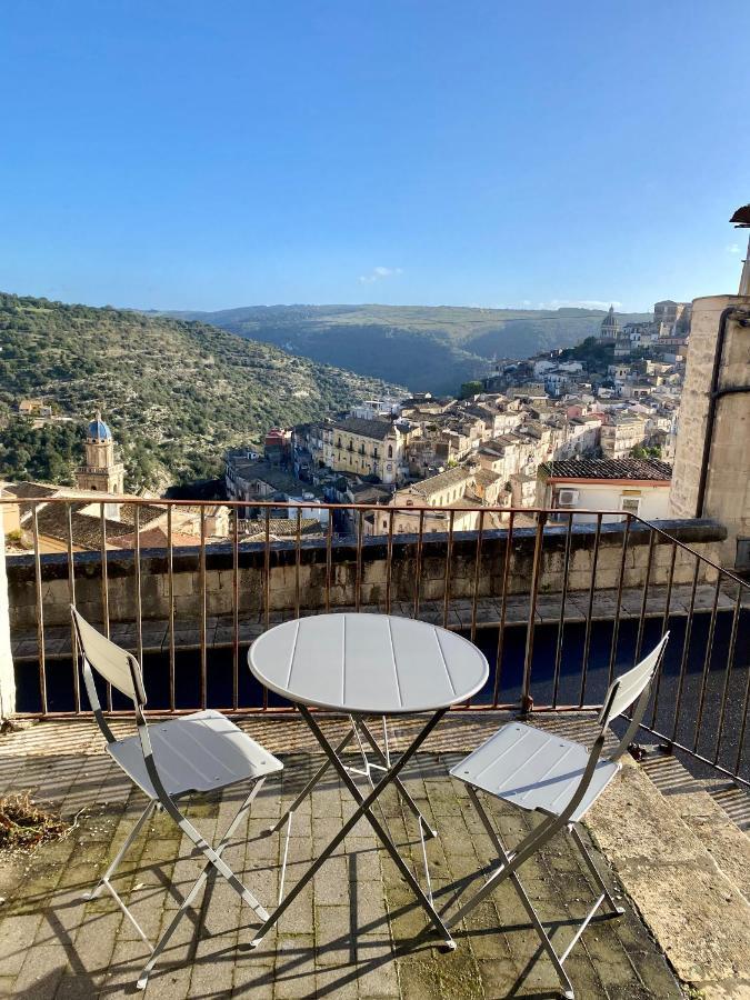Super Giu Apartment Ragusa Luaran gambar